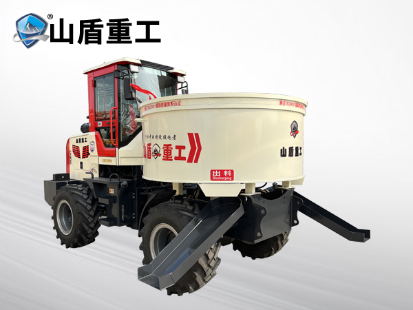 如何選擇適合自己的自動(dòng)上料攪拌車